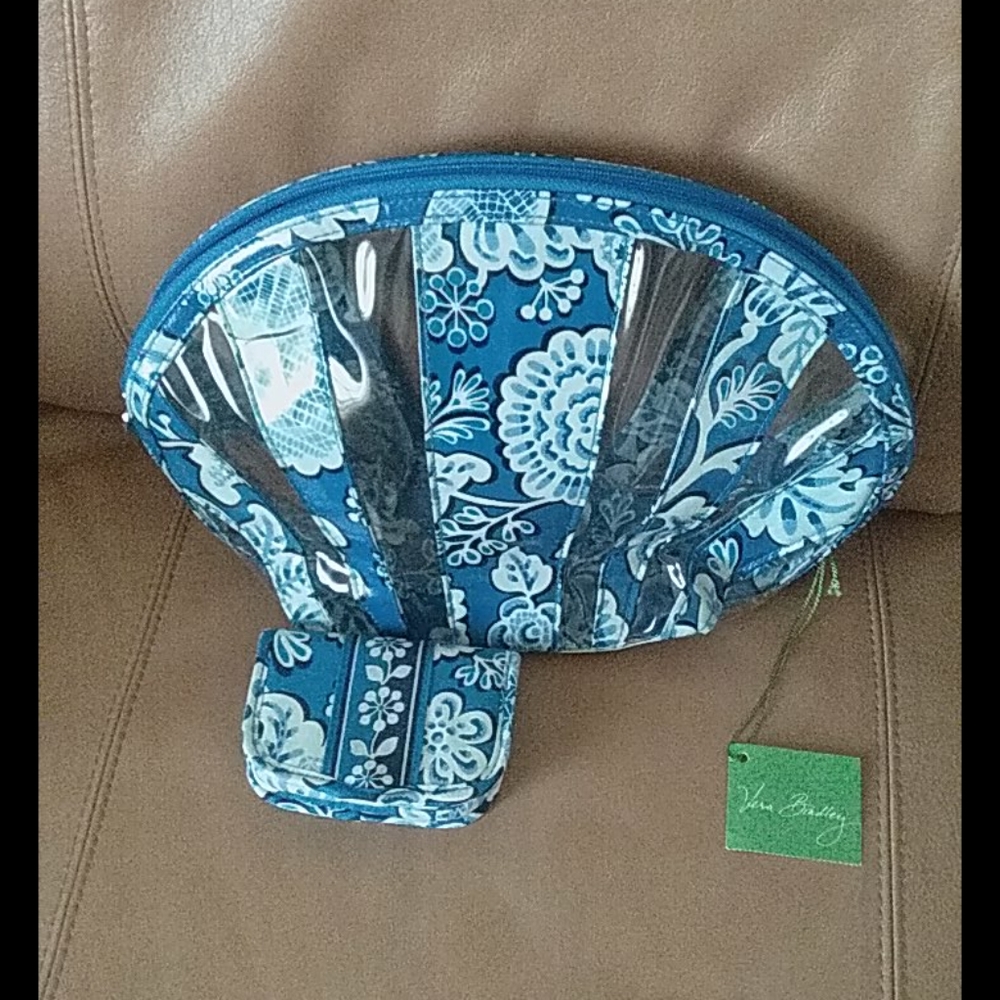 Vera Bradley toiletry bag pluswith bifold mini bag